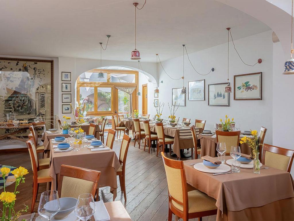 Hotel Su Barchile オロゼーイ エクステリア 写真